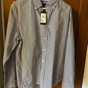 Tommy Hilfiger Men's Black and White Striped Shirt size medium